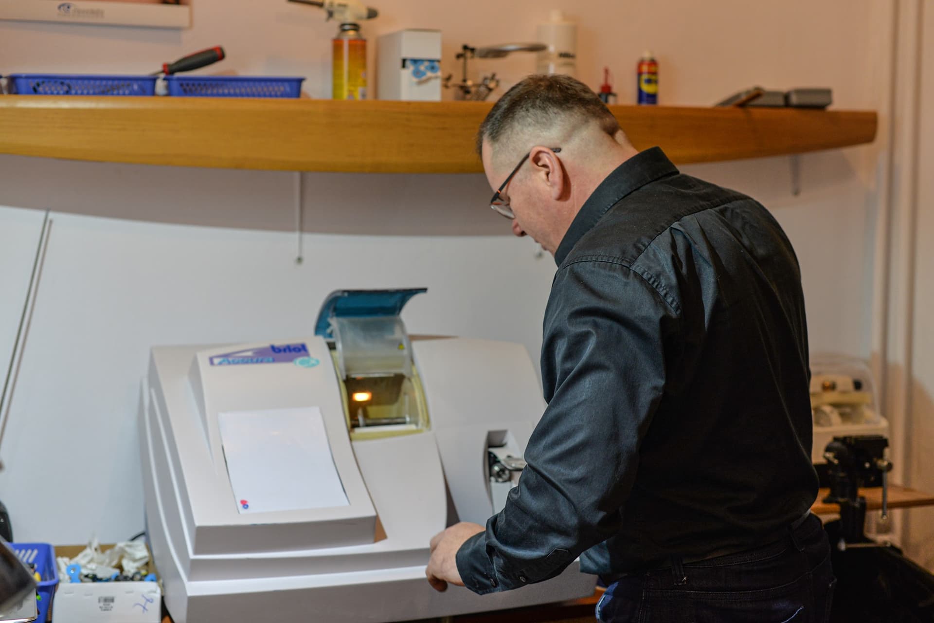 Kiedy przyjść z okularami do serwisu